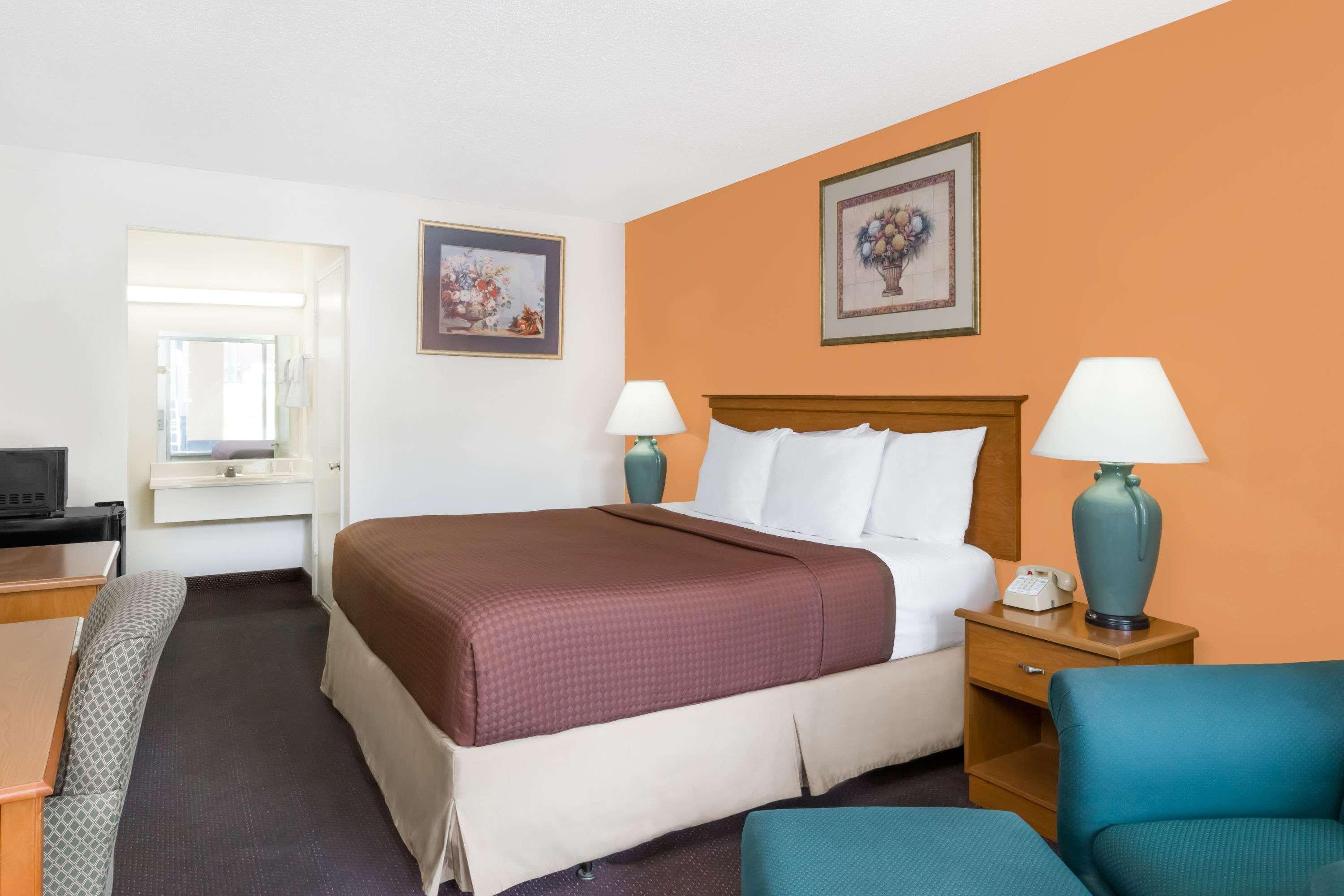 Days Inn By Wyndham Christiansburg Luaran gambar