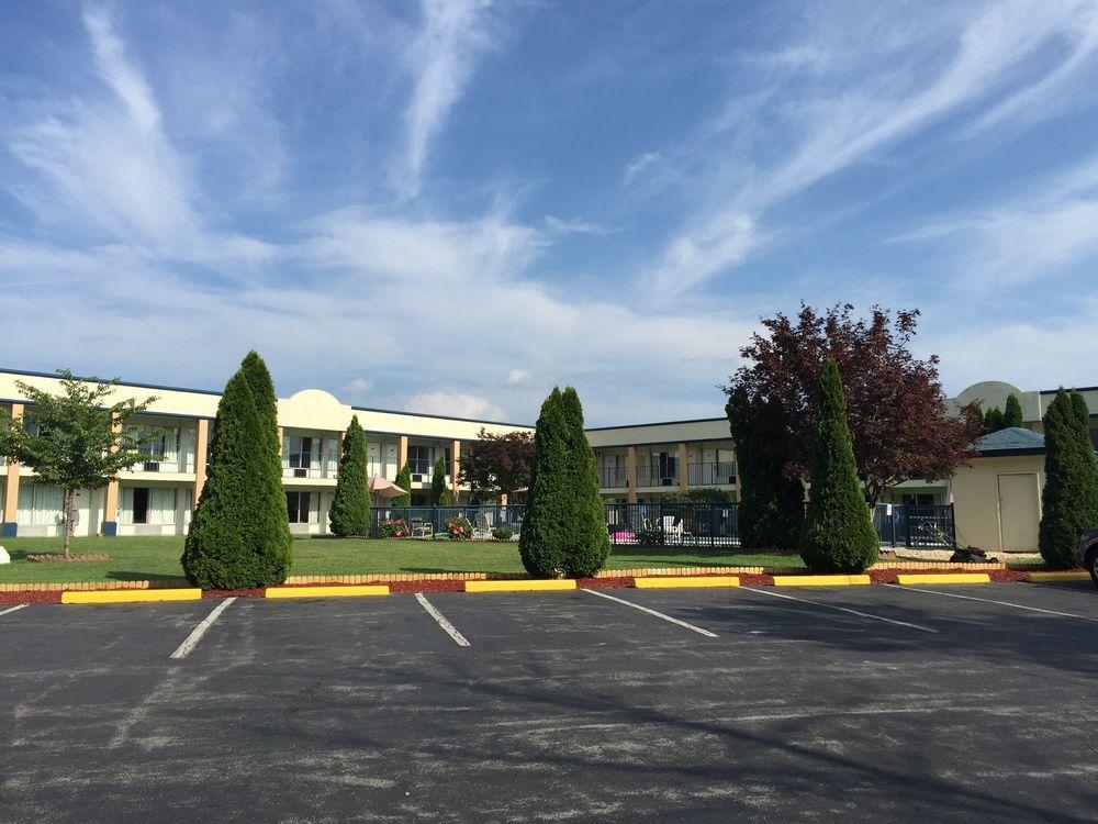 Days Inn By Wyndham Christiansburg Luaran gambar