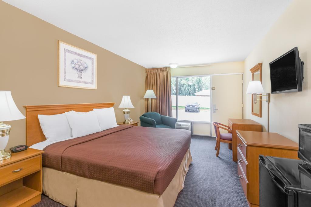 Days Inn By Wyndham Christiansburg Bilik gambar