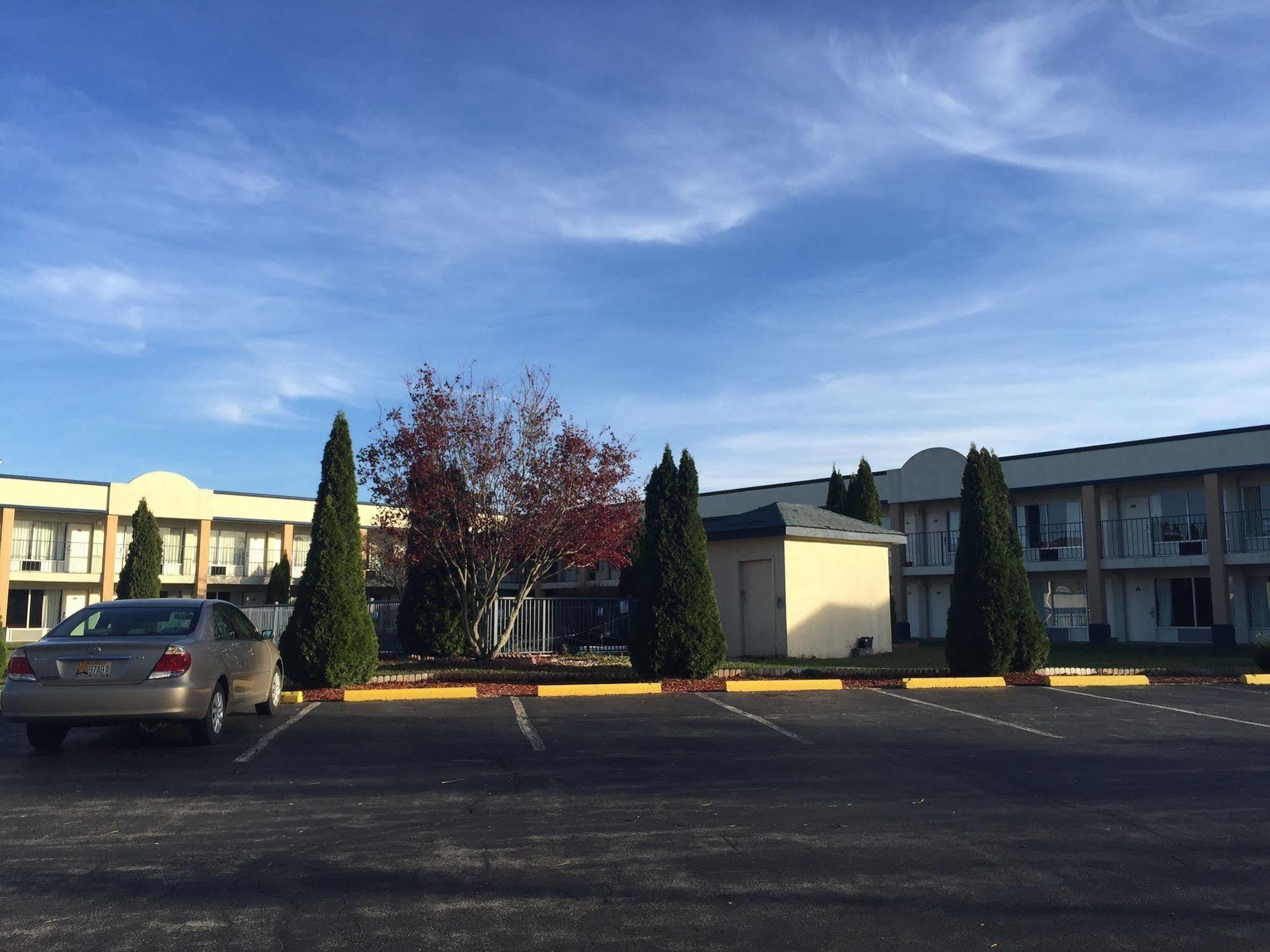 Days Inn By Wyndham Christiansburg Luaran gambar