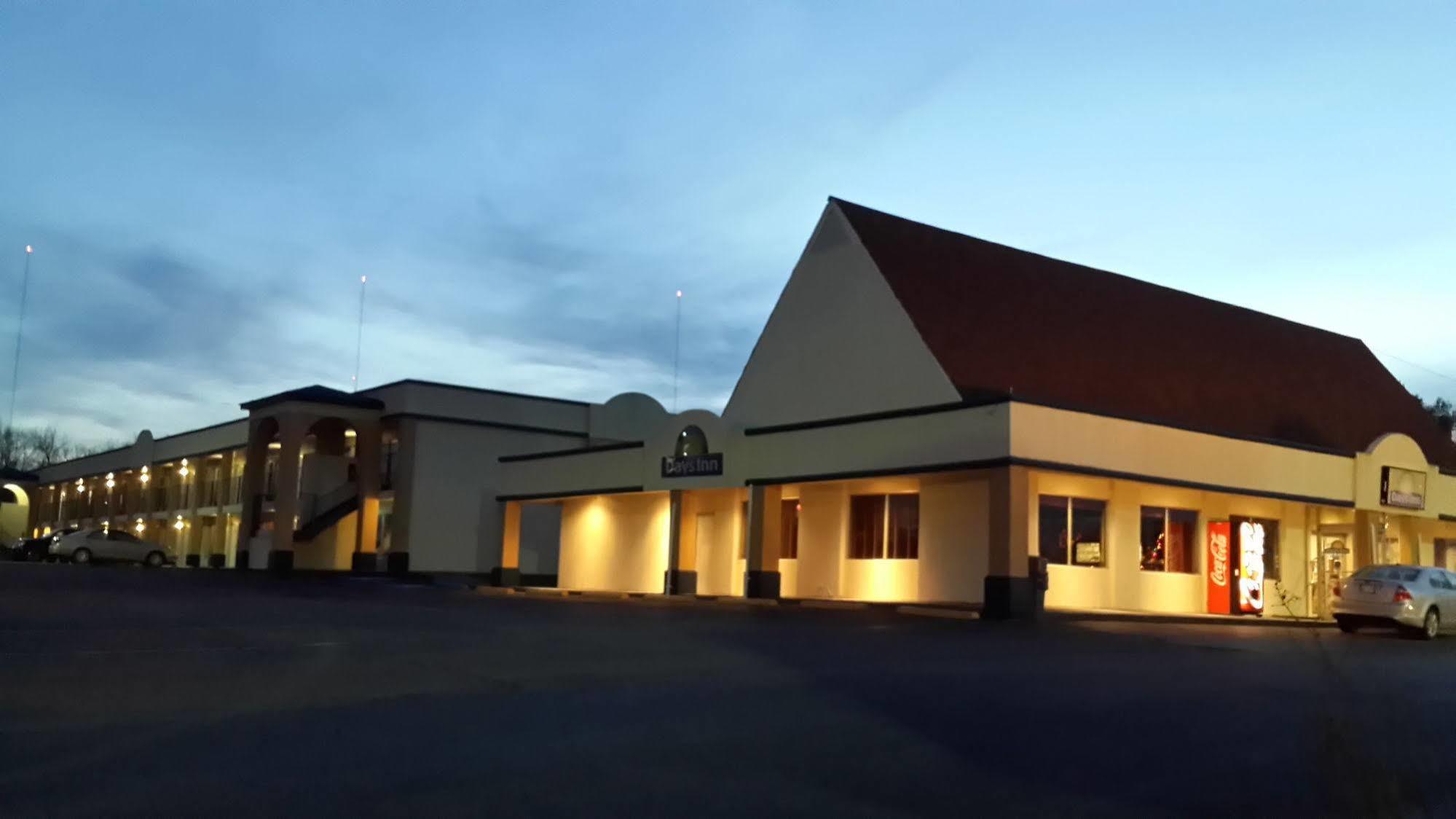 Days Inn By Wyndham Christiansburg Luaran gambar